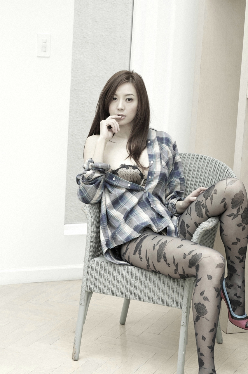 周韦彤最新素颜写真Extra EX09 Cica